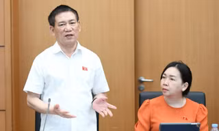 Bộ trưởng Tài chính: 'Không thể doanh nghiệp làm sai, bắt công chức thuế phải chịu'