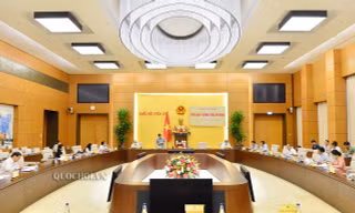 Thường trực Ủy ban Tư pháp họp thẩm tra sơ bộ Báo cáo công tác phòng, chống tham nhũng năm 2020. Ảnh QH 