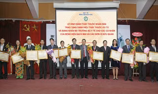 Thủ tướng ký Quyết định thành lập Hội đồng cấp Nhà nước xét tặng danh hiệu "Thầy thuốc Nhân dân", "Thầy thuốc Ưu tú" lần thứ 13