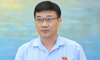 'Khủng bố' tin nhắn, cuộc gọi rác, xử lý thế nào cần làm rõ