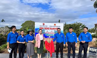 Đoàn thanh niên đưa người dân đến gần hơn với thời đại số