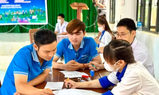 Thắm sắc xanh nối dài hành trình tình nguyện