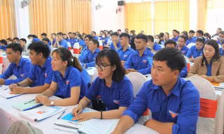 Cán bộ đoàn ở Tây Nguyên tham gia bồi dưỡng Bí thư Đoàn xã