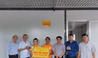 Ấm tình người trong ngôi nhà tình nghĩa