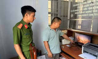 Tin mới vụ cán bộ địa chính xã nhận hối lộ