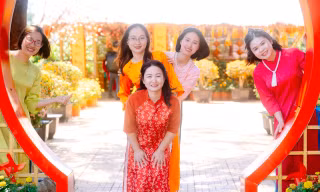 Nữ cán bộ đoàn khoe sắc duyên dáng với áo dài