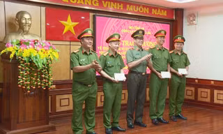 Trao thưởng cho ba đơn vị bắt nhanh hung thủ sát hại nghệ nhân nổi tiếng Đắk Lắk
