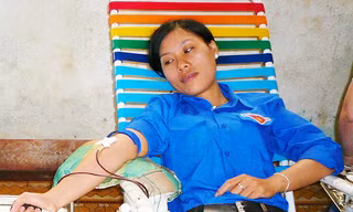 Trinh luôn sẵn sàng hiến máu mà không nhận món quà hậu tạ từ người cần máu