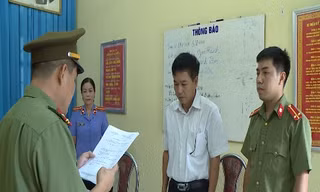 Trước khi sự việc nghiêm trọng ở Sơn La bị phát hiện, lãnh đạo ngành giáo dục tỉnh này cũng khẳng định: thực hiện đúng quy trình.