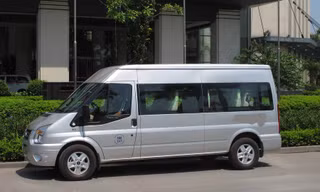 Xe đưa đón bỏ quên học sinh làm phụ huynh lo lắng