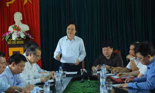 Bộ trưởng Phùng Xuân Nhạ làm việc tại Hưng Yên sáng 31/3 