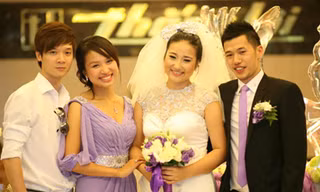 Vợ chồng Thanh Vân rạng ngời trong đám cưới