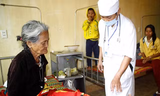 Lại thấp thỏm với 'bệnh lạ' ở làng Rêu