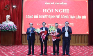 Bản tin 8H: Công bố các quyết định về công tác cán bộ tại tỉnh Cao Bằng