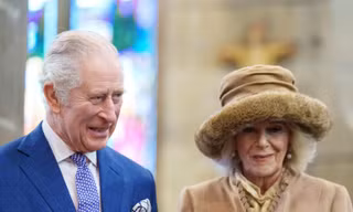 Biệt danh Vua Charles và Hoàng hậu Camilla gọi nhau khi hẹn hò