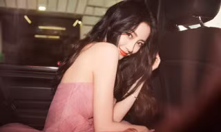 Vòng eo quá nhỏ của Angelababy khiến nhà thiết kế sốc