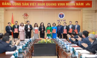 Bản tin 8H: Bộ Y tế bổ nhiệm nhiều lãnh đạo cấp Vụ
