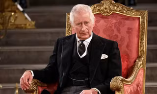 Không ai muốn biểu diễn trong lễ đăng cơ của Vua Charles