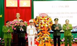 Bản tin 8H: Công bố quyết định của Bộ trưởng Bộ Công an về nhân sự