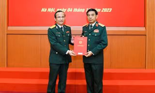 Bản tin 8H: Bộ Quốc phòng bổ nhiệm Giám đốc Bệnh viện Trung ương Quân đội 108