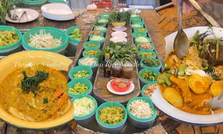 Độc lạ buffet bún rau củ: Điều gì khiến các "tín đồ ẩm thực" tò mò muốn ghé ăn thử? 
