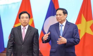 Đẩy mạnh kết nối kinh tế Việt Nam-Lào, giúp Lào có kết nối ra biển