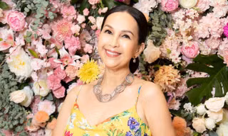Diễm My 60 tuổi vẫn trẻ đẹp đến 'ghen tị' 
