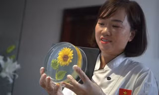 Nữ thạc sĩ thú y 'gác' bằng cao học theo đuổi đam mê làm bánh thạch 3D 