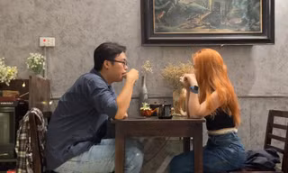 Quán trà độc đáo thu hút giới trẻ tại Hà Nội: Khách tự phục vụ, tự rửa ấm chén
