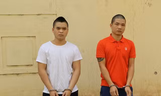 Hai đối tượng bị bắt giữ. Ảnh: Công an Vĩnh Phúc.