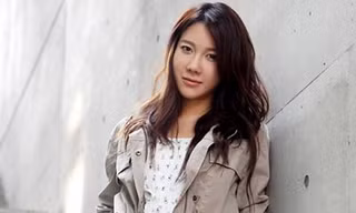Lee Ji Ah che giấu thân phận vì chồng cũ