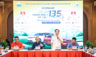 Hơn 240 golfer dự 'Giải golf chào mừng kỷ niệm 135 năm ngày sinh Chủ tịch Hồ Chí Minh'