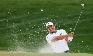 PGA Championship: Nhiều tên tuổi dừng bước, Rory McIlroy và Schauffele thoát hiểm ngoạn mục 
