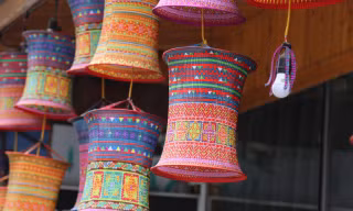 Đèn lồng nhái hoa văn thổ cẩm