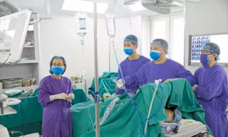 Giá nhiều dịch vụ tại các bệnh viện lớn giảm mạnh 