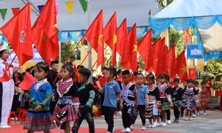 Niềm vui ở điểm trường từng hứng lũ 
