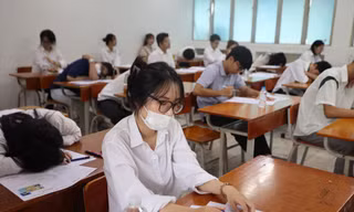 Thí sinh dự thi tốt nghiệp THPT 2023 Ảnh: Trọng Tài 