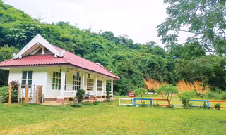 Một số hình ảnh đời sống, công trình, hoạt động kết nghĩa của hai tỉnh Thanh Hoá - Hủa Phăn tại bản Bó