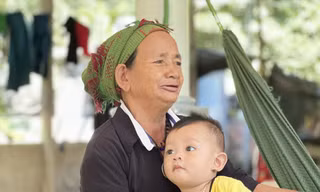 Niềm vui đã trở lại với người dân Làng Rêu Ảnh: NN 