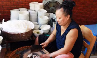 Quán “bún chửi” trên phố Ngô Sĩ Liên, Hà Nội.