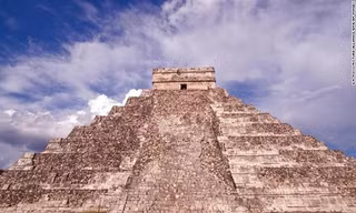 Kim tự tháp Kukulkan ở khu di tích khảo cổ Chichen Itza, bang Yucatán, Mexico. Ảnh: G.A.Rossi/AP. 