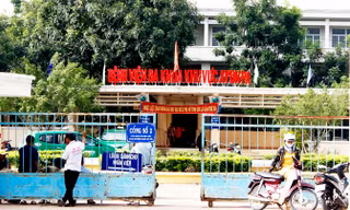 Bệnh viện Đa khoa khu vực Ayun Pa.