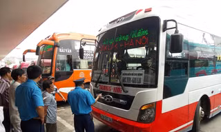 Nhiều xe khách vi phạm tốc độ cả nghìn lần nhưng nhiều tháng sau mới được xử lý Ảnh: Anh Trọng 