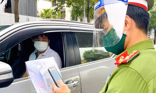 Việc cấp giấy đi đường mới cho DN còn nhiều bất cập