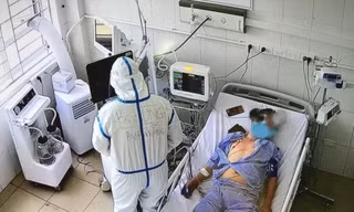 Điều trị cho bệnh nhân COVID-19 nguy kịchẢnh: N.Mai