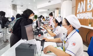 Nhiều bệnh viện tại TPHCM đang gặp nhiều khó khăn khi triển khai Đề án Y tế thông minh ảnh: Vân Sơn 