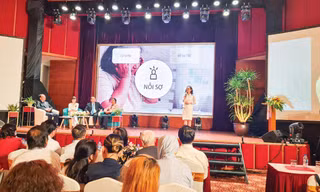 Ngô Thùy Anh giới thiệu về ứng dụng HASU đến với người cao tuổi