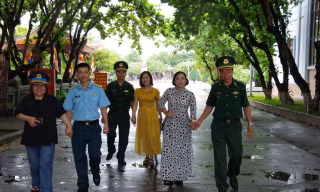Hạnh phúc của hậu phương những người lính ra thăm Trường Sa