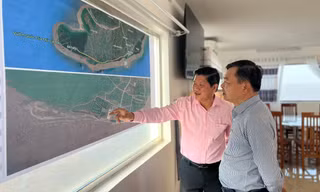 Mỗi năm, biển 'nuốt' 350ha đất, rừng ven biển ở Cà Mau