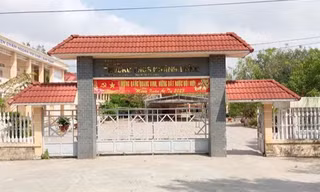 Vụ kỷ luật giáo viên sai quy định: Hiệu trưởng chuyển trường, giáo viên ở lại